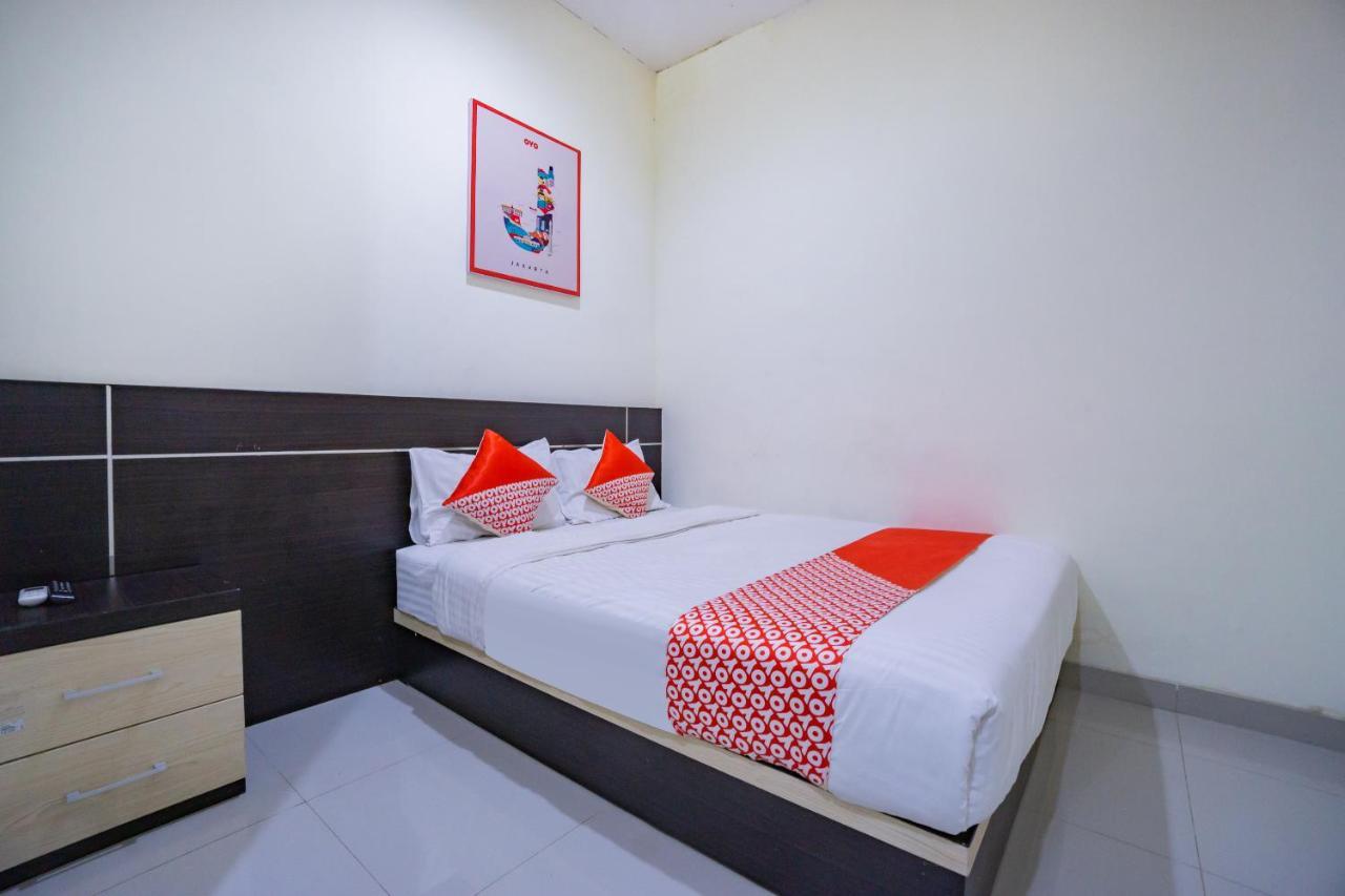 Hotel Oyo 2357 Syariah Grand Raudhah Jakarta