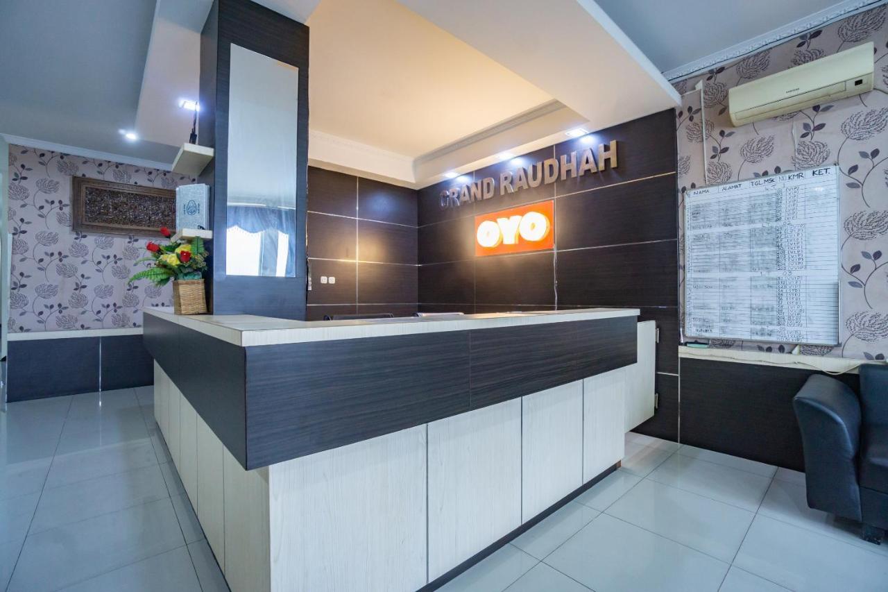 Oyo 2357 Syariah Grand Raudhah Jakarta