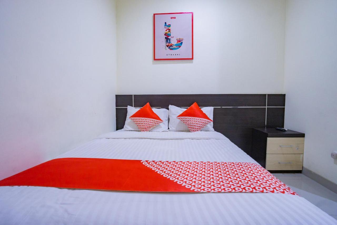 Hotel Oyo 2357 Syariah Grand Raudhah 2*