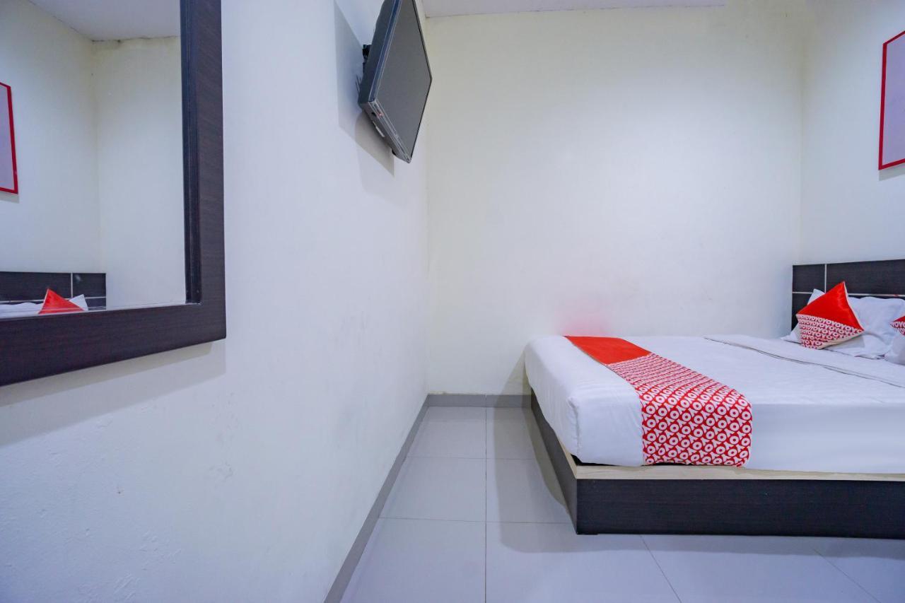 Oyo 2357 Syariah Grand Raudhah Hotel Jakarta
