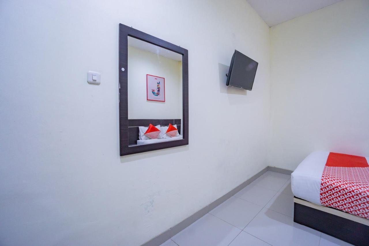 Oyo 2357 Syariah Grand Raudhah Hotel Jakarta