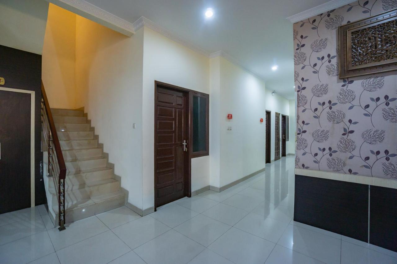 Oyo 2357 Syariah Grand Raudhah 2*