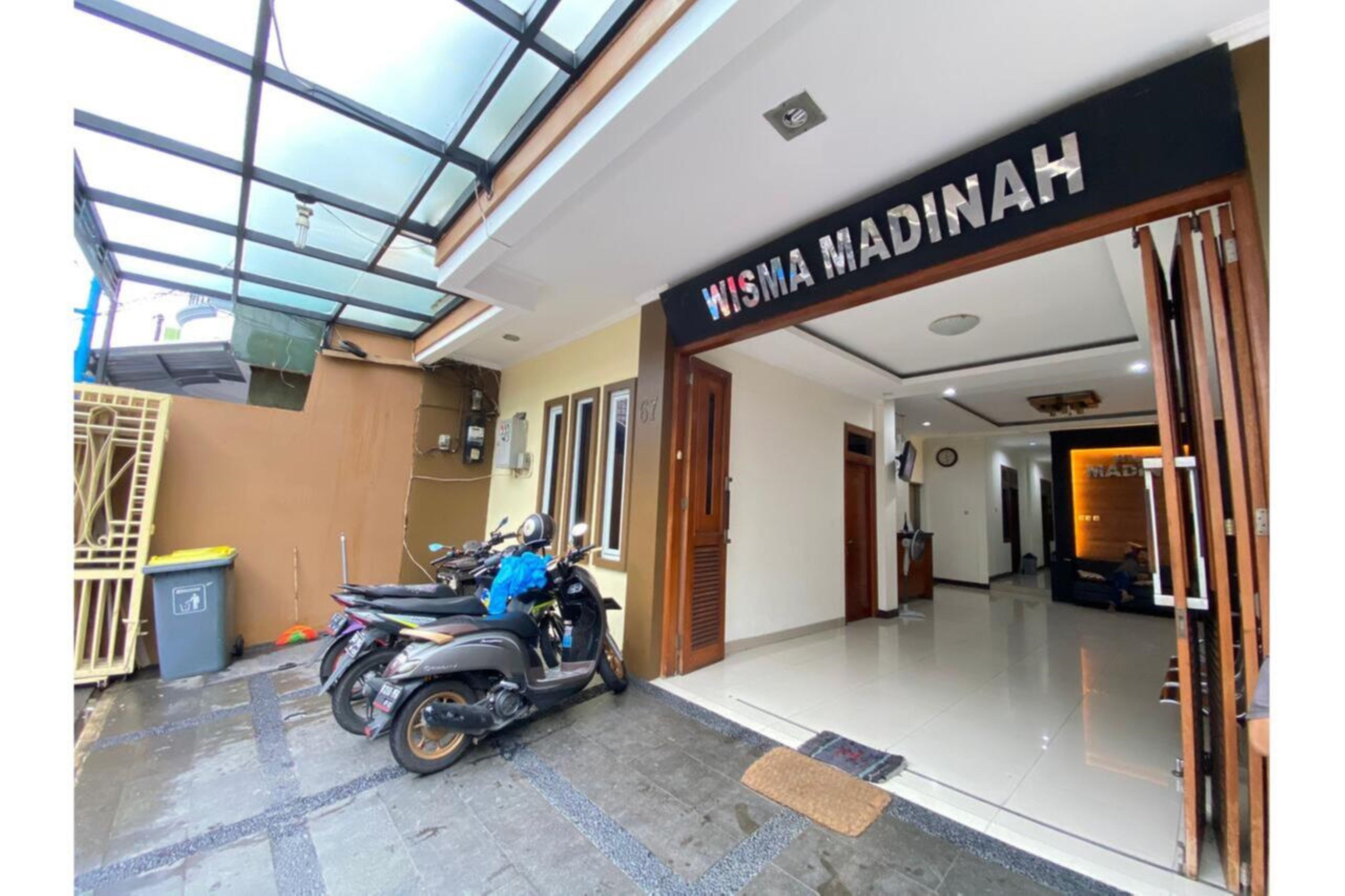 Hotel Oyo 2357 Syariah Grand Raudhah 2*
