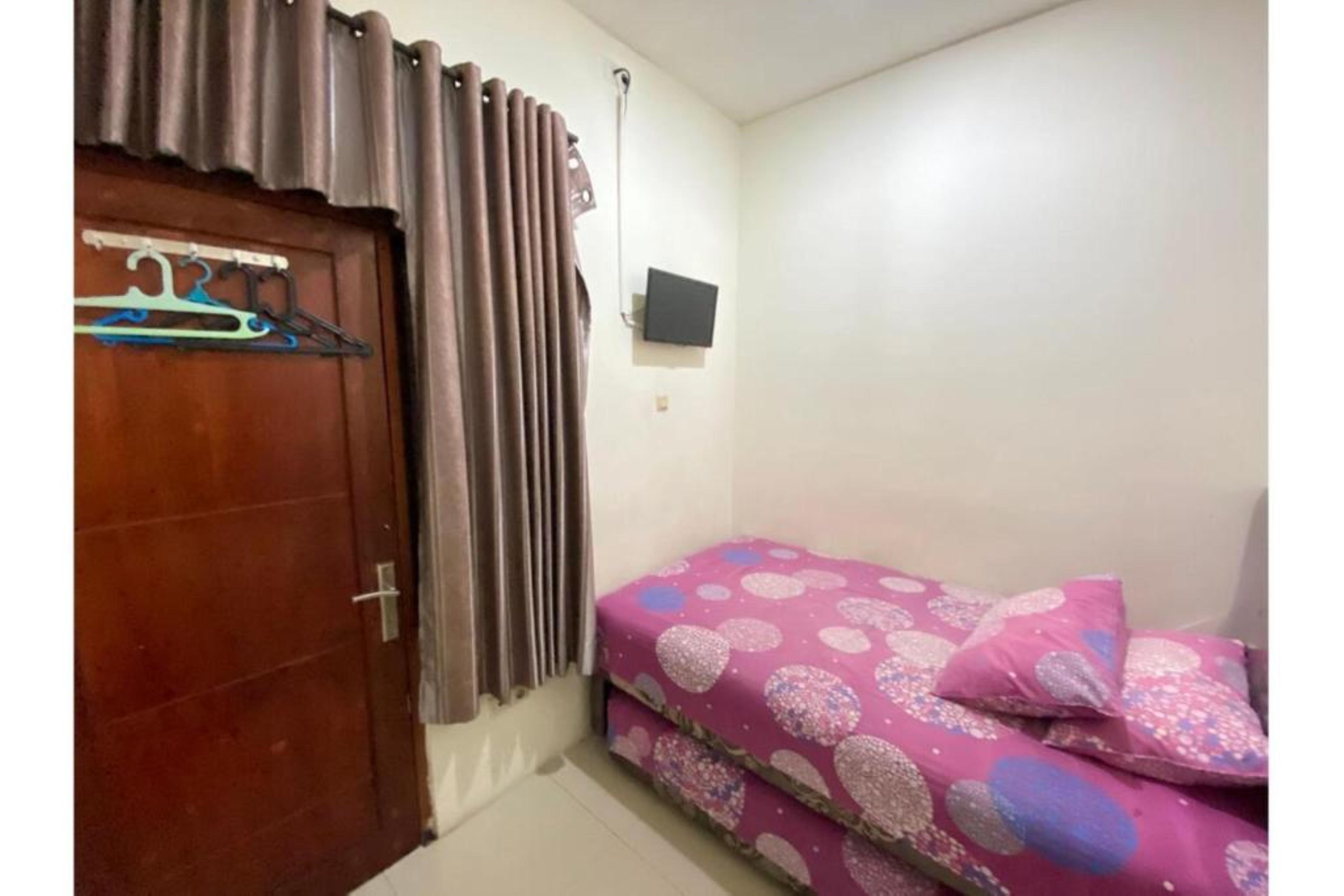 Oyo 2357 Syariah Grand Raudhah 2*