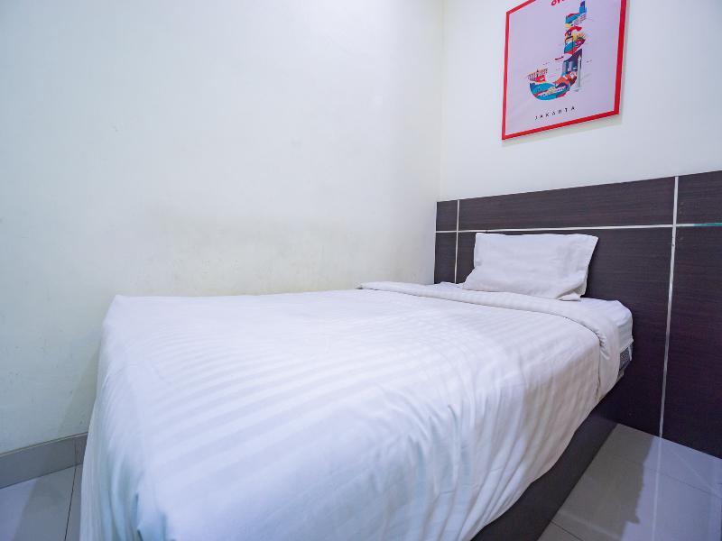 Oyo 2357 Syariah Grand Raudhah 2* Jakarta