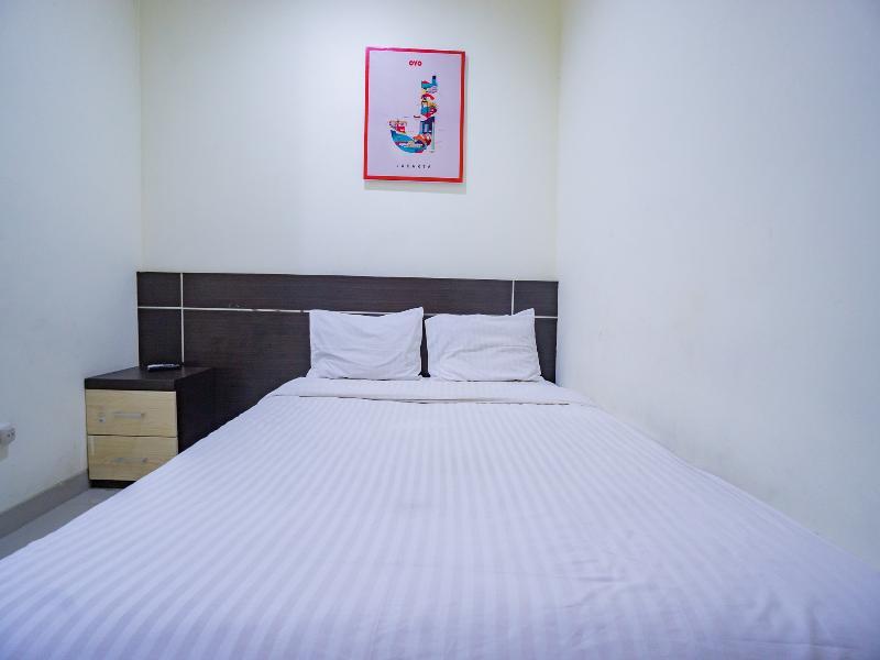 Hotel Oyo 2357 Syariah Grand Raudhah Jakarta